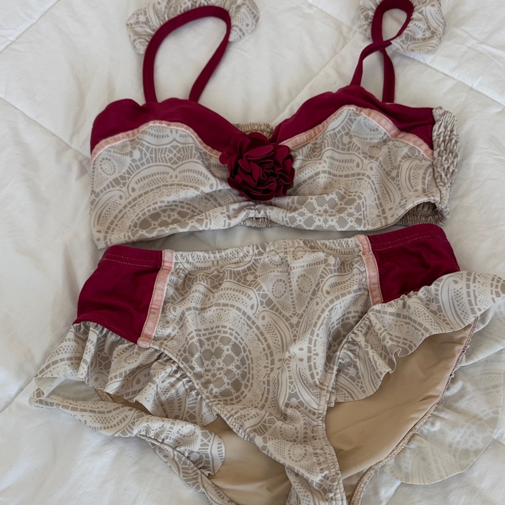 Chic Kids Bikini Set in Burgundy and Cream sz 14 euc